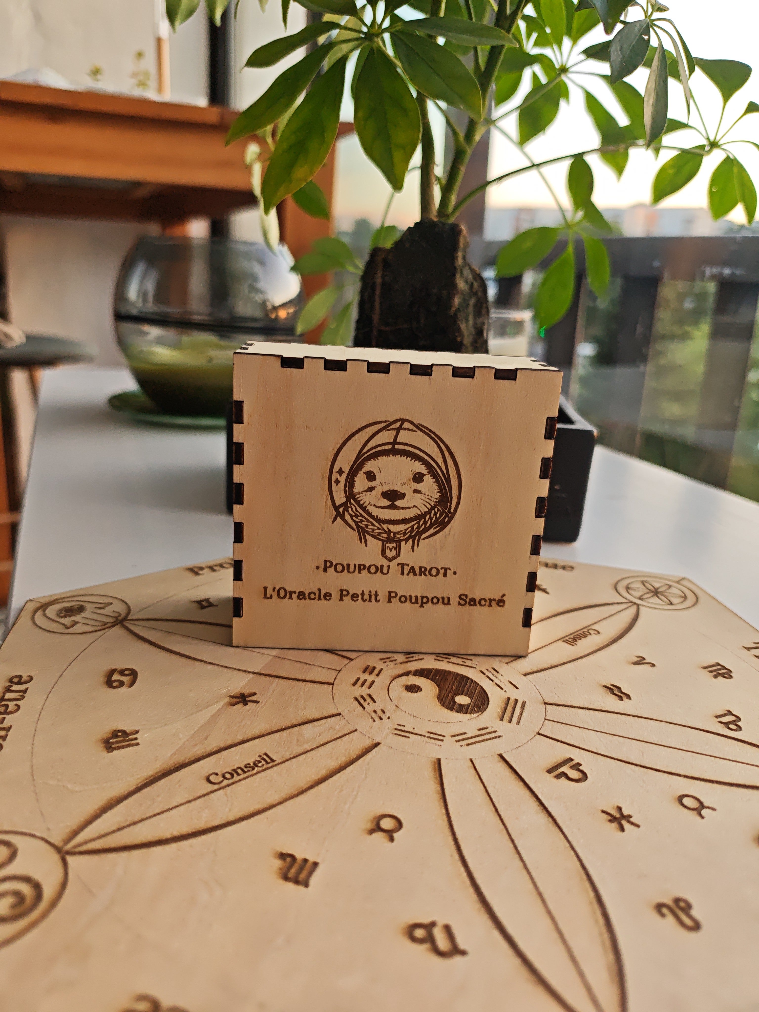 Petit Poupou Sacré - Oracle Divinatoire artisanal de 60 cartes