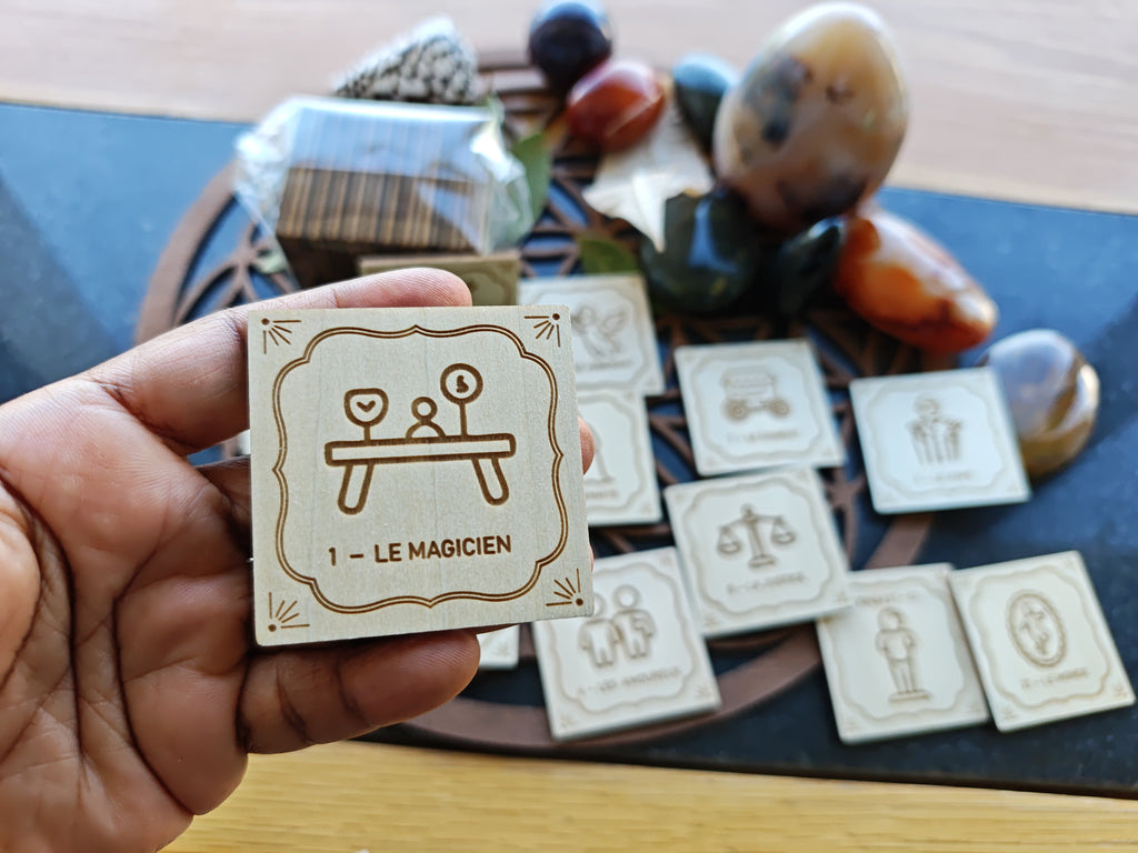 L' oracle Silva Sacra Arcana – Le bois sacré des arcanes - 23 pièces en bois