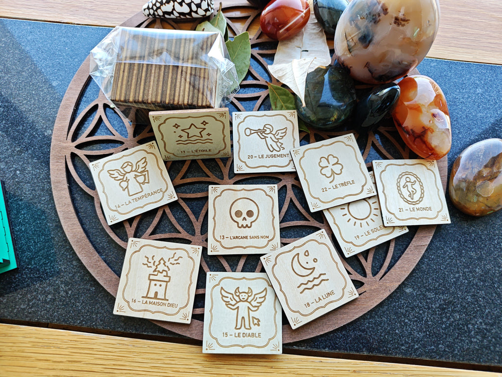 L' oracle Silva Sacra Arcana – Le bois sacré des arcanes - 23 pièces en bois