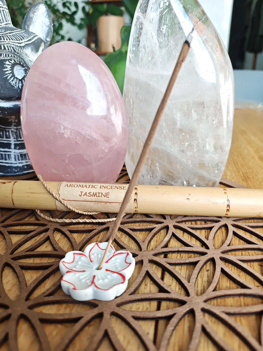 Porte-encens fleur de cerisier en céramique – brûleur d’encens